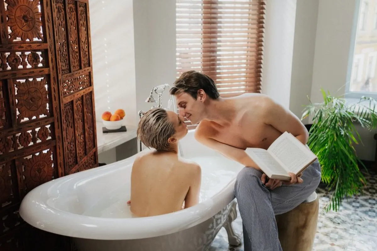 couple privacy